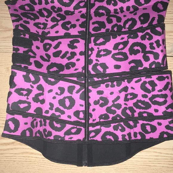 New Pink Black Animal Print Waist Trainer Size Medium - Picture 14 of 14